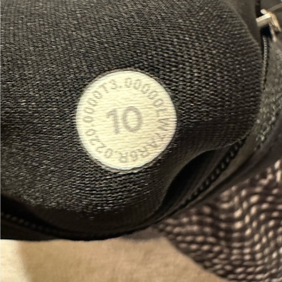 Lululemon Speed Up Short *2.5" Velocity Mesh Island Mist Black - Picture 13 of 15